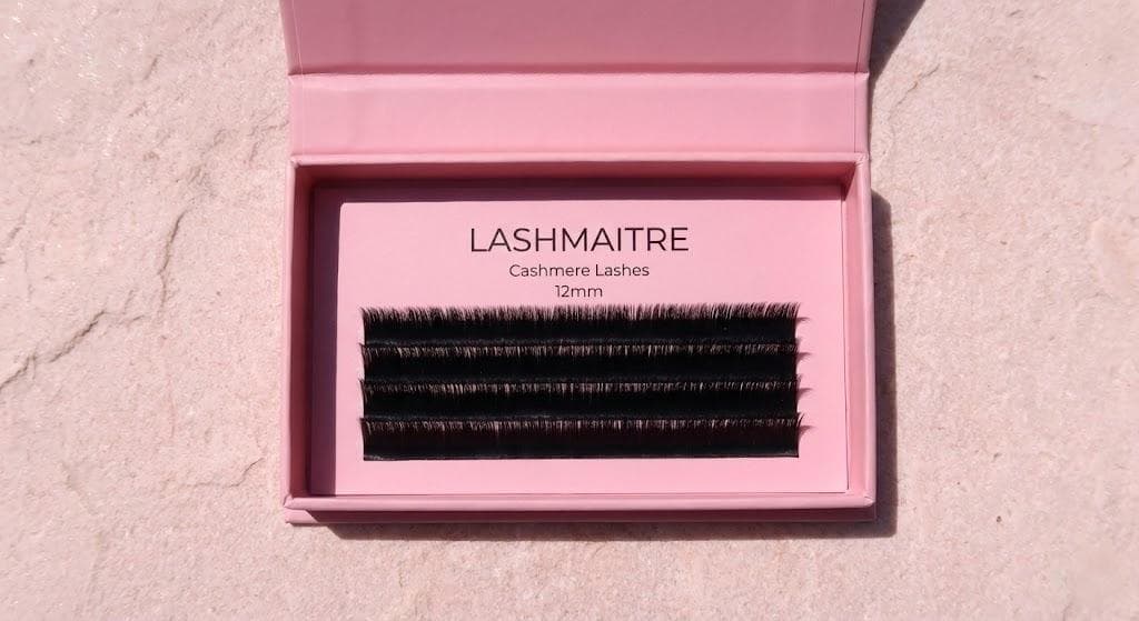 Lashmaitre cashmere lashes wholesale tray of black PBT soft matte eyelash extensions with mixed lengths for professional use