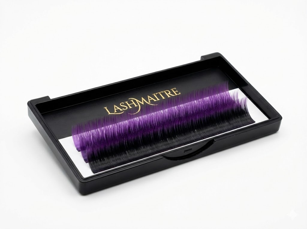 LASHMAITRE wholesale eyelash extension tray featuring two-tone ombre black and purple eyelash extensions for creative salon styling.