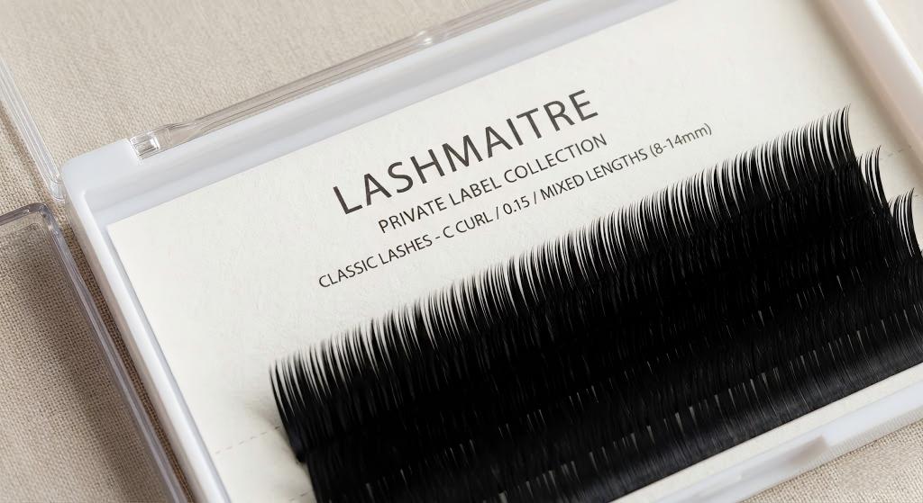 Minimalist text only private label lash trays for a classic full set eyelash extensions