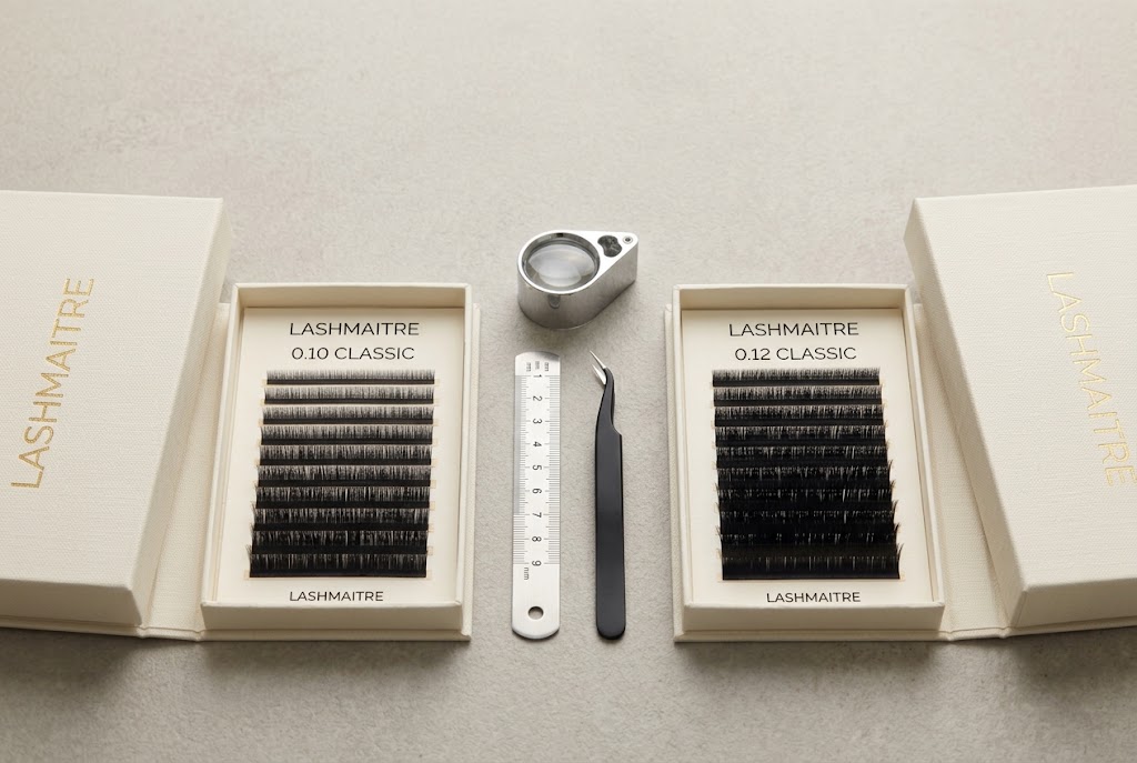 LASHMAITRE 0.10 and 0.12 classic lash extension trays compared side by side